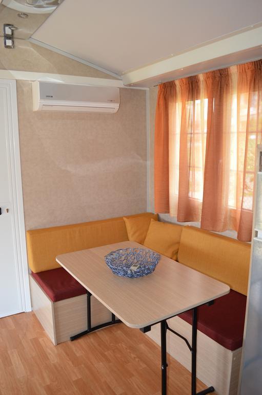 Camping Royal Pettenasco Pokój zdjęcie